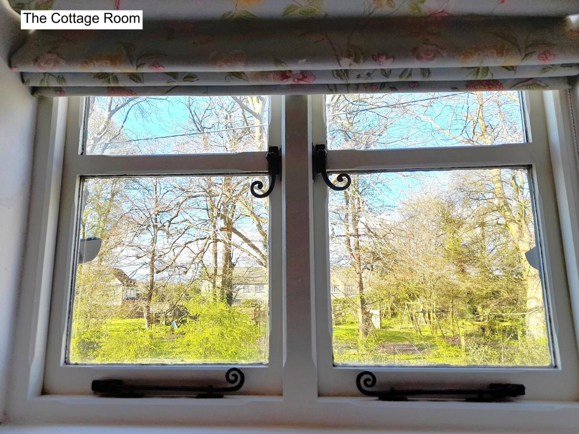 Cotswold Cottage Bed & Breakfast Luckington Zewnętrze zdjęcie